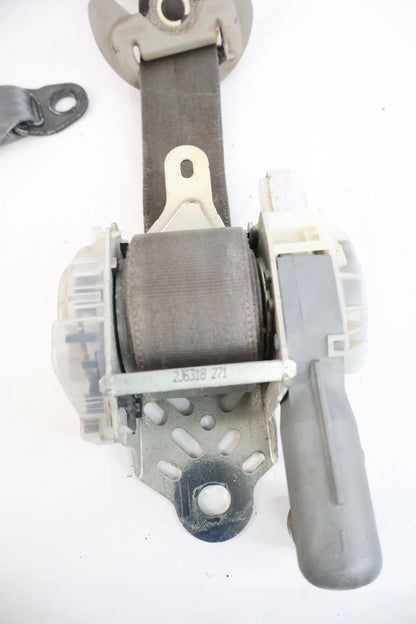2004-2009 TOYOTA PRIUS FRONT LEFT DRIVER SEAT BELT RETRACTOR 7L8210-P OEM