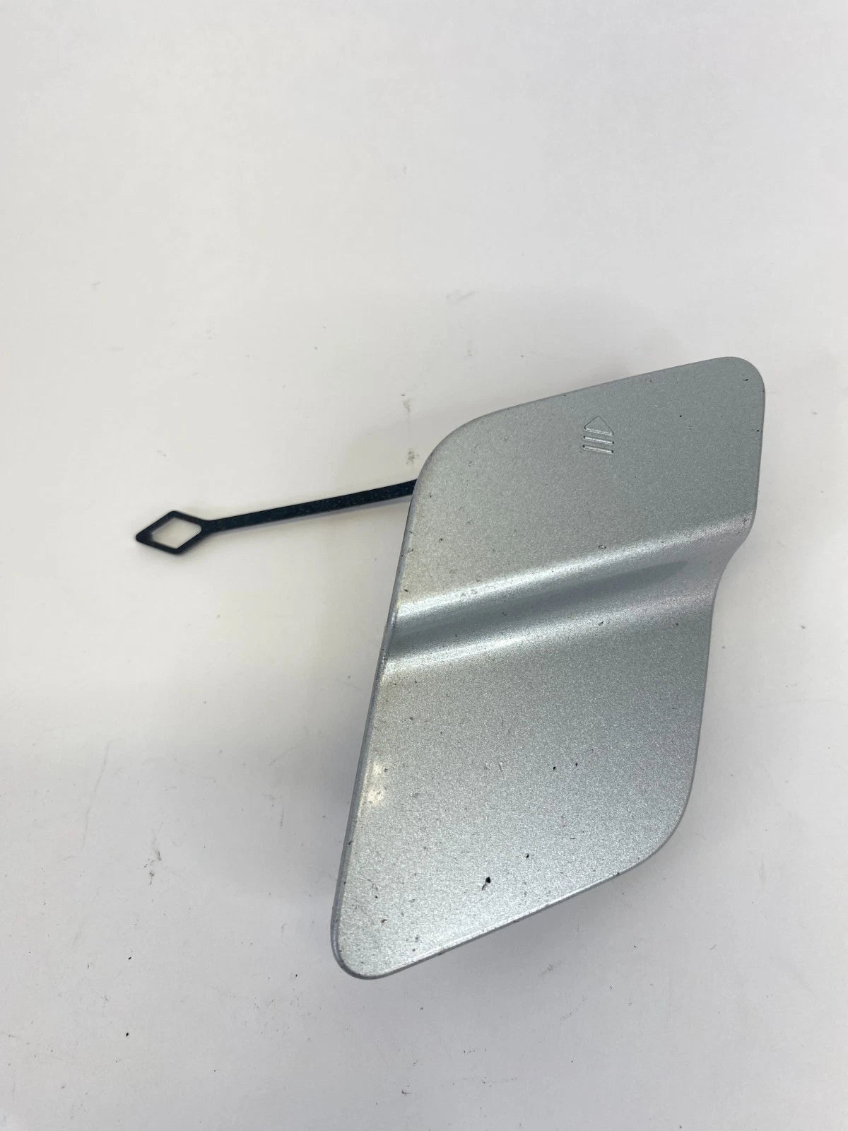 2010-2012 MERCEDES-BENZ GLK350 FRONT BUMPER TOW HOOK COVER CAP OEM A2048850224