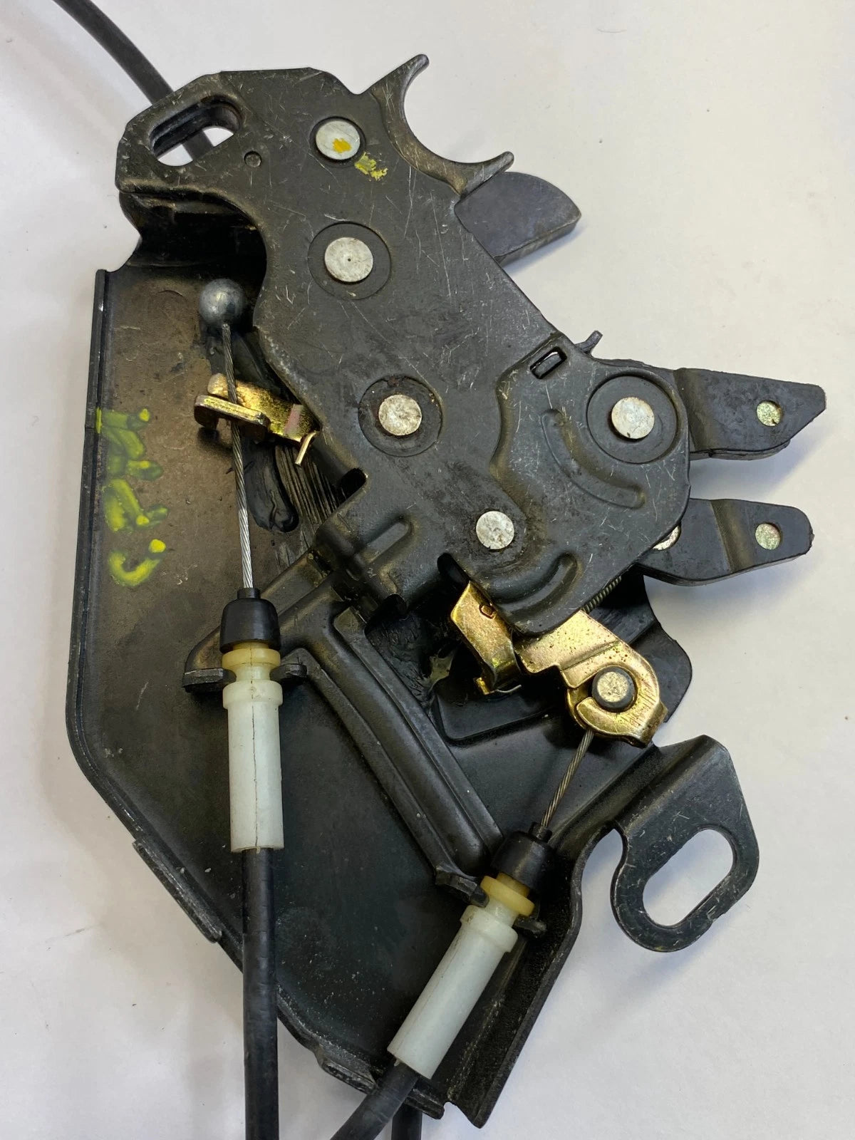 2004-2010 TOYOTA SIENNA REAR RIGHT SLIDING DOOR LOCK MECHANISM ASSEMBLY OEM