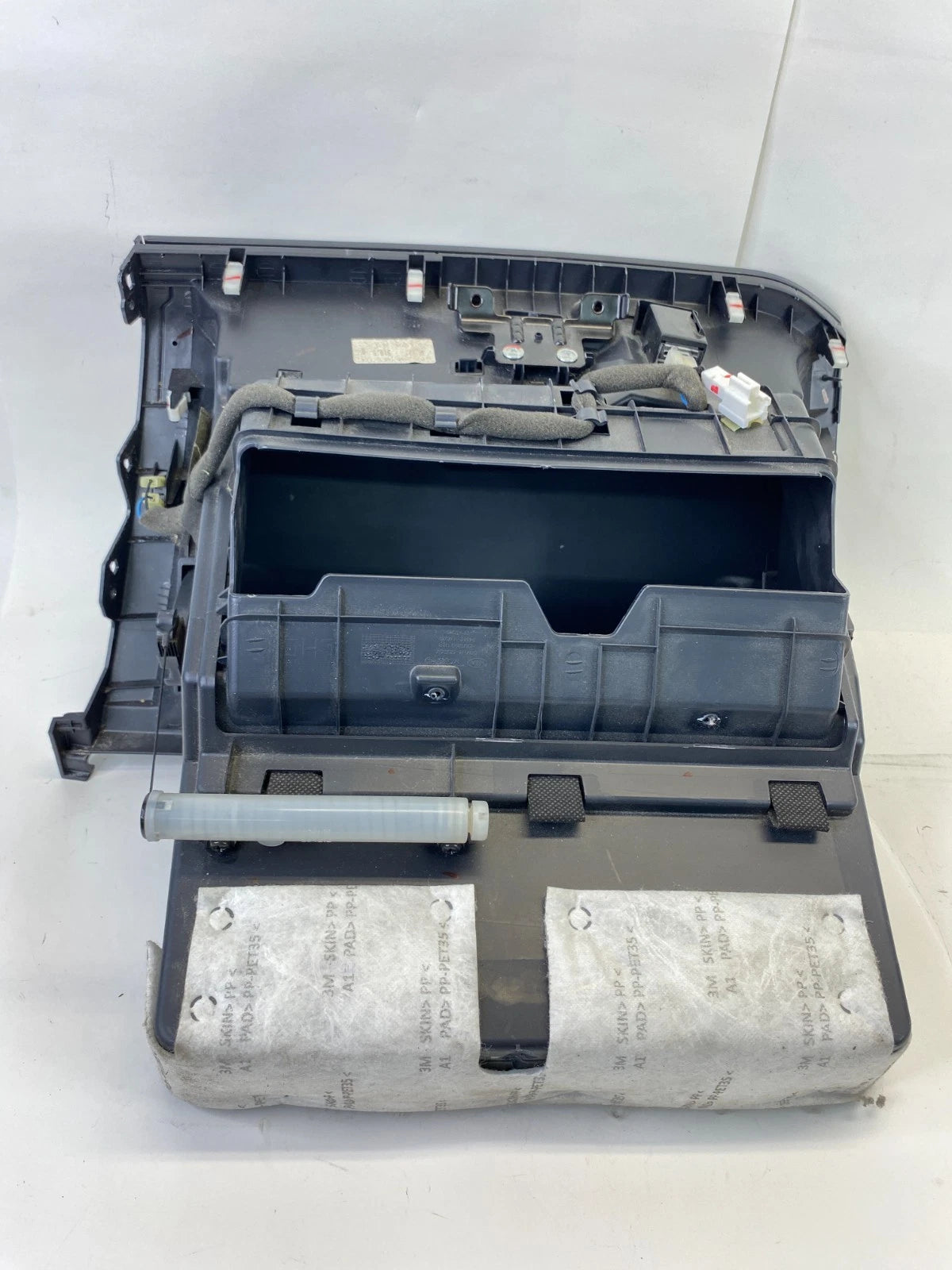2012-2017 KIA RIO GLOVE BOX COMPARTMENT STORAGE ASSEMBLY 84510-1W500 OEM