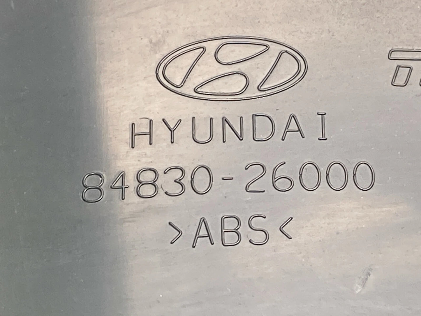 2001-2004 HYUNDAI SANTA FE SPEEDOMETER INSTRUMENT CLUSTER DASH BEZEL TRIM OEM