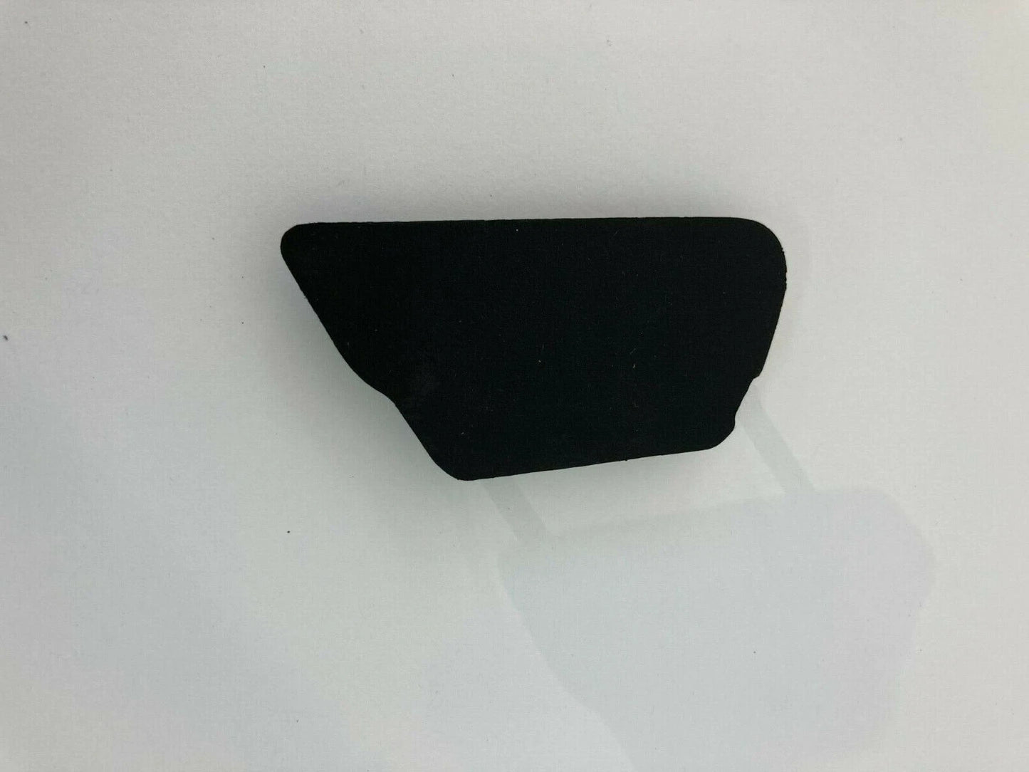 2010 SATURN OUTLOOK INTERIOR RIGHT HANDLE TRIM COVER BEZEL CAP 1229846 2001159