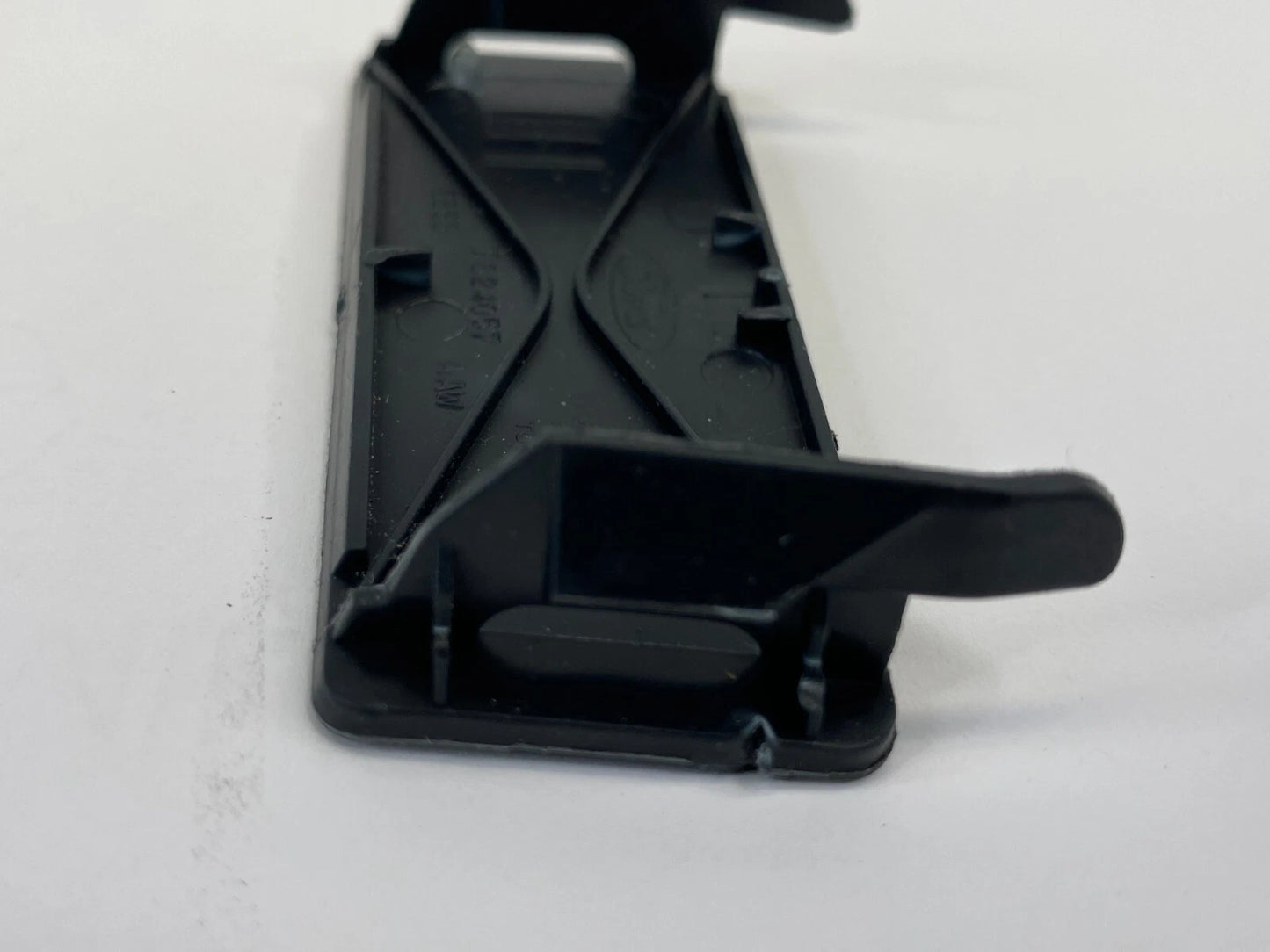 2016-2019 FORD EXPLORER FRONT LEFT LH DOOR TRIM PANEL COVER BB537824057 OEM