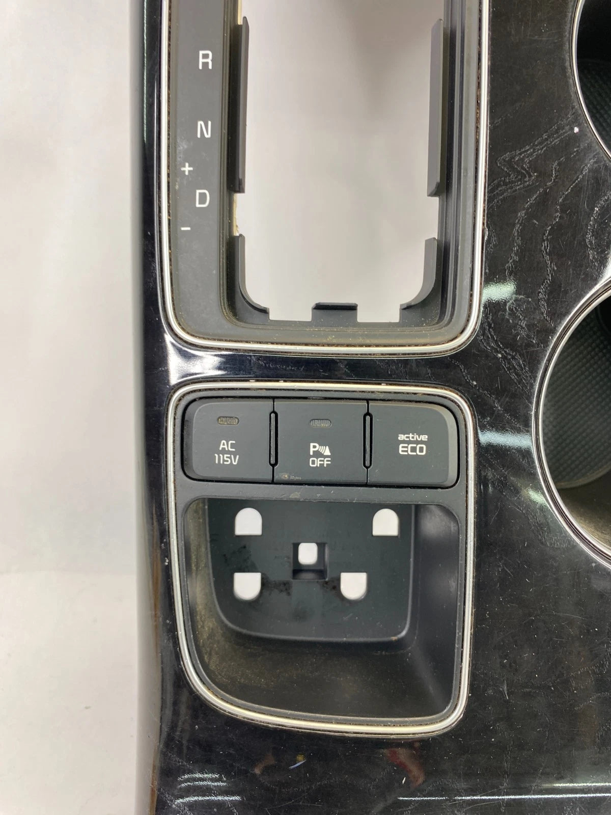 2014 2015 KIA SORENTO CENTER CONSOLE SHIFTER TRIM CUP HOLDER BEZEL BLACK OEM