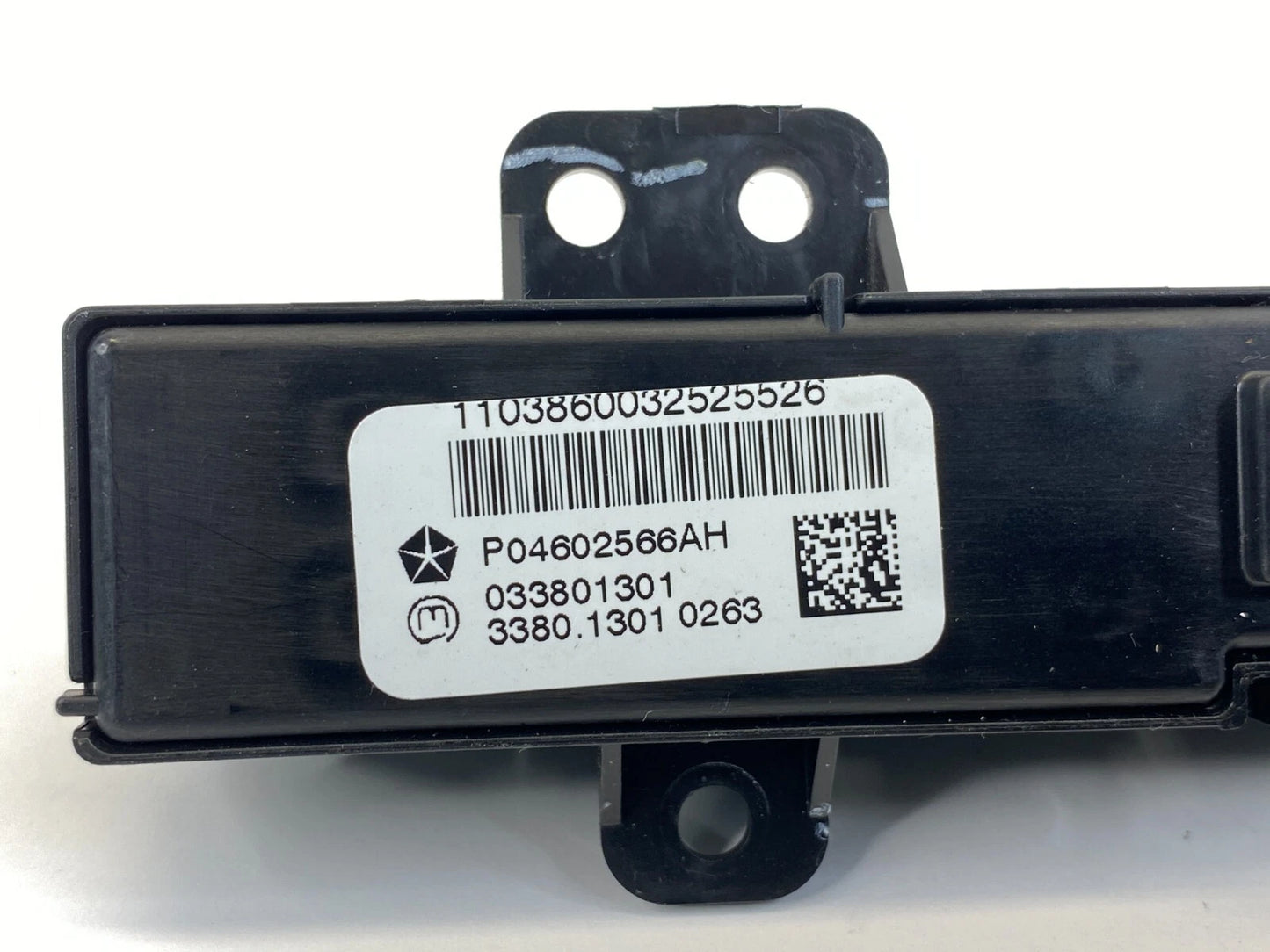 2009 2010 DODGE JOURNEY DASH HAZARD & TRACTION SWITCH PANEL 04602566AH OEM