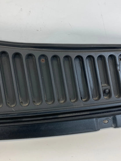 1999-2001 FORD F-250 F250 SUPER DUTY WINDSHIELD RIGHT PASSENGER WIPER COWL OEM