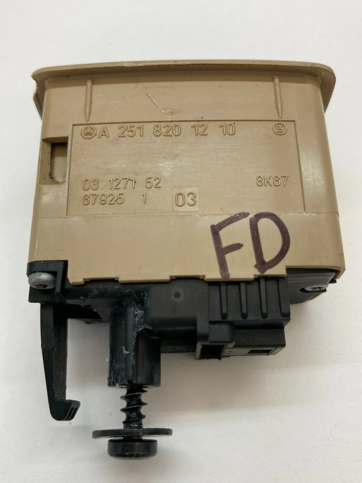 06-08 MERCEDES-BENZ R350 TRUNK LIFTGATE RELEASE CONTROL SWITCH BUTTON A251820121