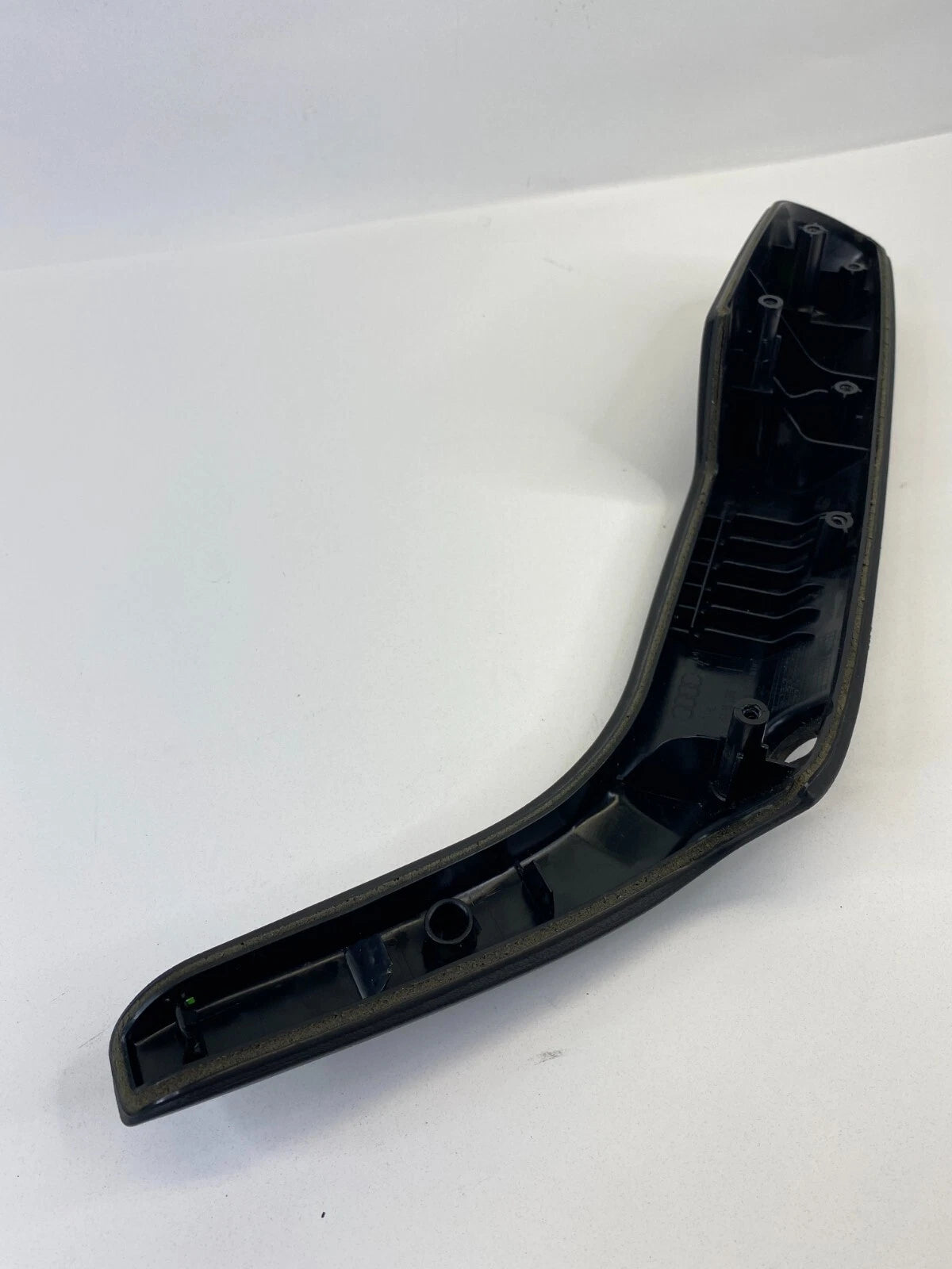 2005-2008 AUDI A6 REAR LEFT INTERIOR DOOR PULL HANDLE ARMREST 4F086730 OEM