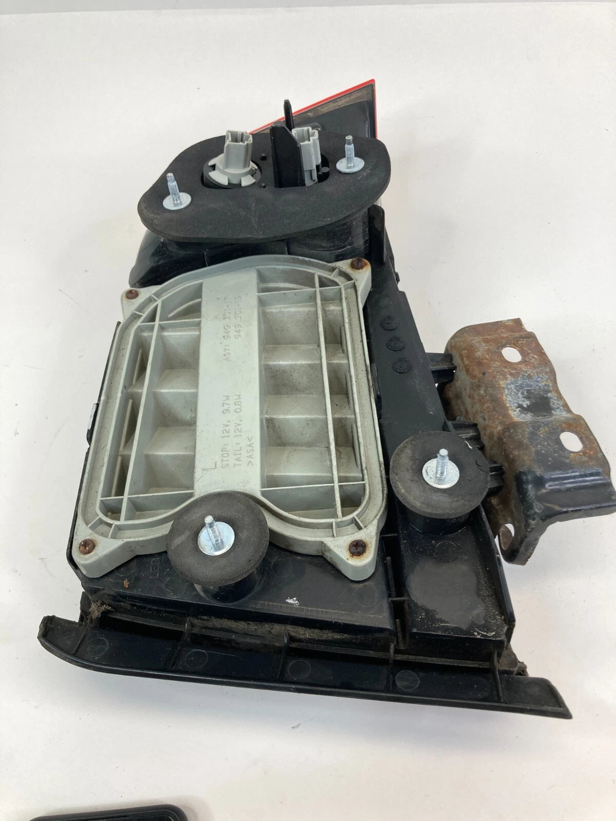 04-06 ACURA TL REAR LEFT SIDE TAIL LIGHT TAILLIGHT LAMP AFTERMARKET 94930117