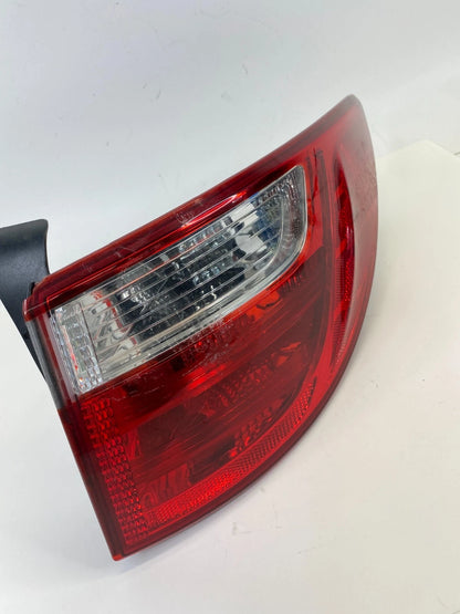 13-16 HYUNDAI SANTA FE RR RIGHT PASSENGER OUTER TAIL LIGHT TAILLIGHT 92402-B8000