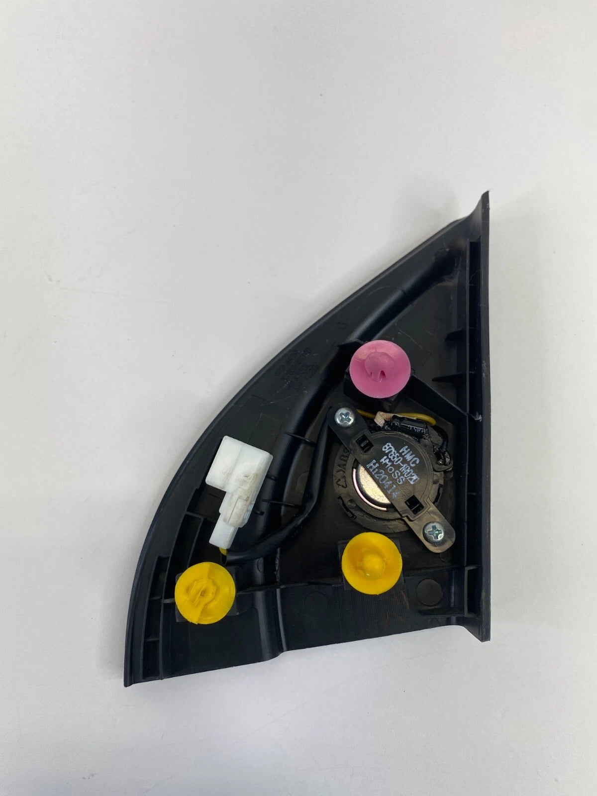 12-17 HYUNDAI ACCENT FRONT LEFT INNER DOOR CORNER COVER W/ TWEETER 87651-1R020