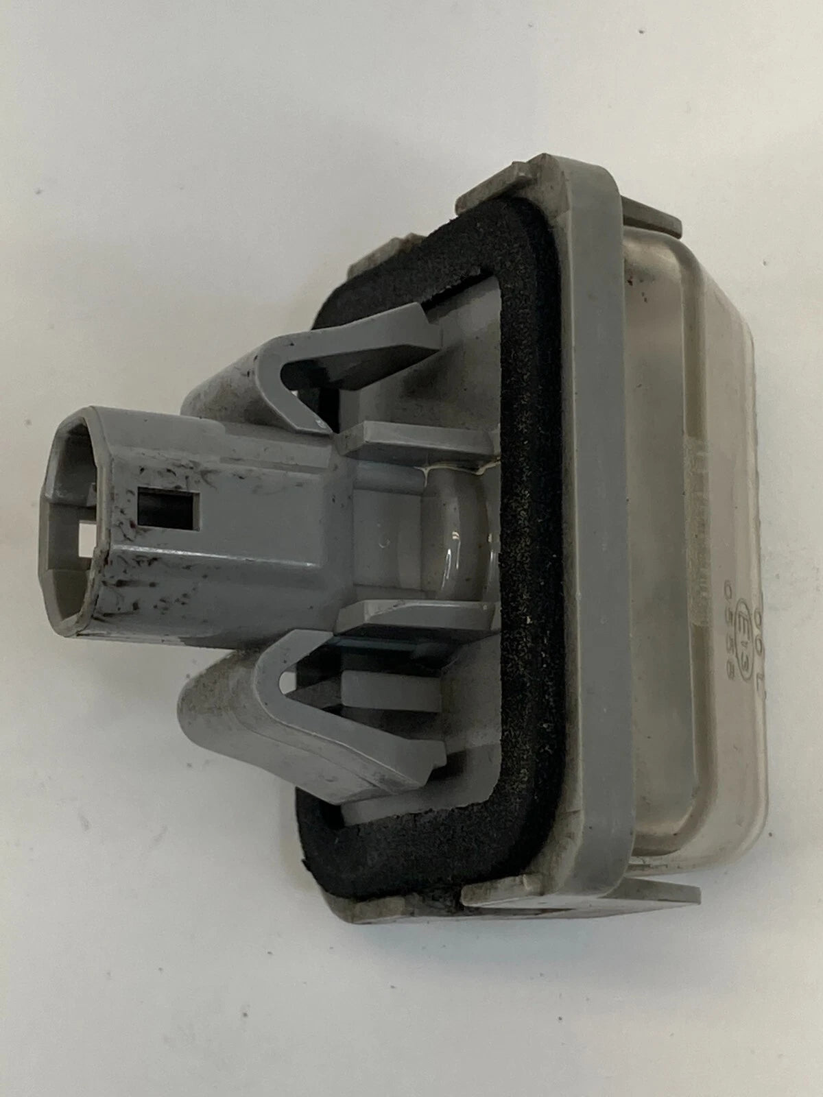 2003-2008 MAZDA 6 MAZDA6 REAR TRUNK LID LICENSE PLATE LIGHT LAMP 130-61971 OEM