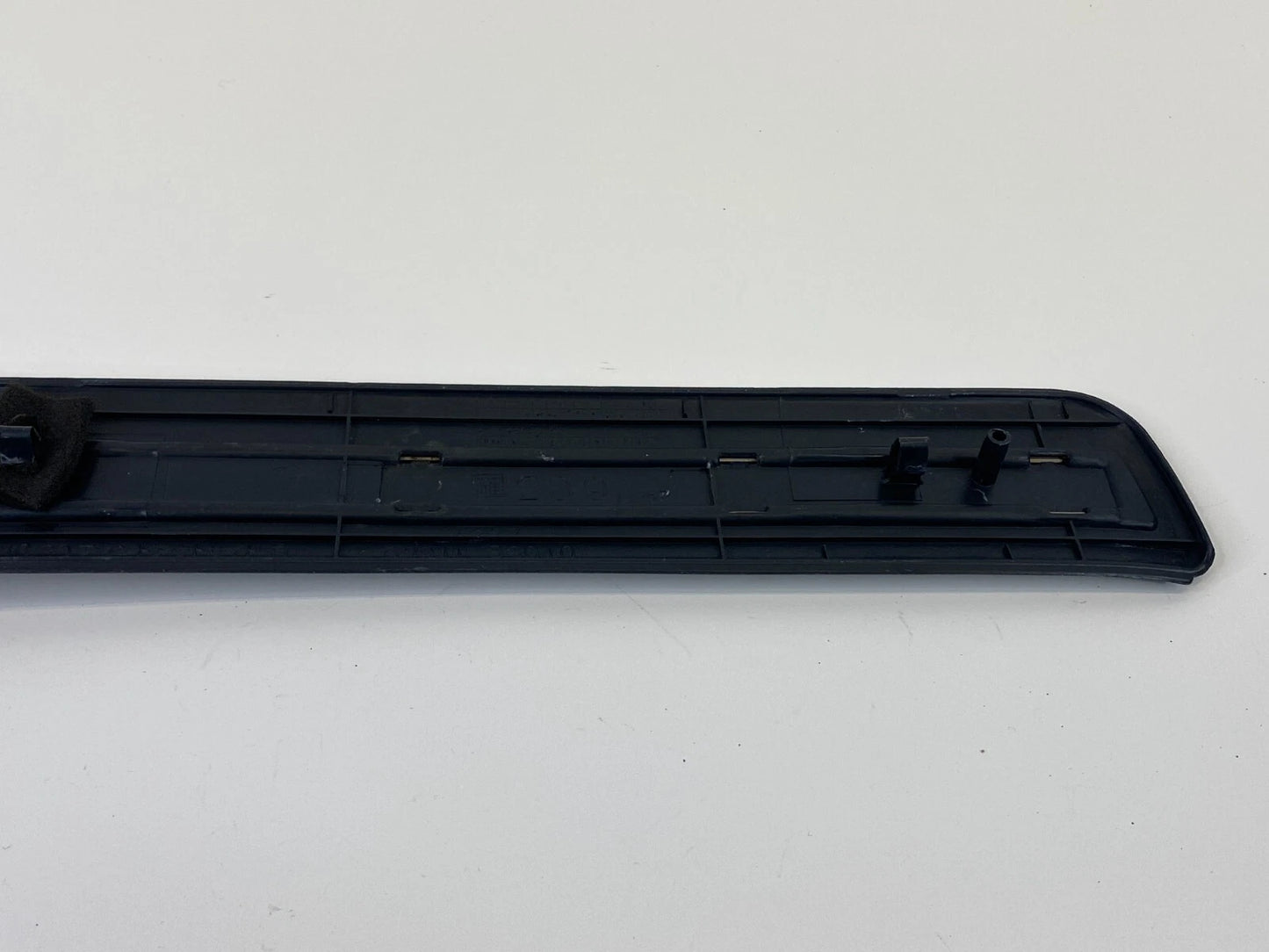 2000 2001 LEXUS ES300 REAR LEFT DOOR SILL SCUFF PLATE TRIM UNIT OEM 67911-33050