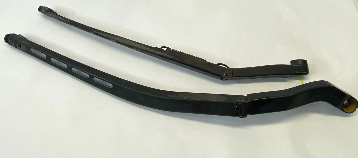 2010-2017 CHEVROLET EQUINOX FRONT WINDSHIELD RIGHT & LEFT WIPER ARM SET OEM