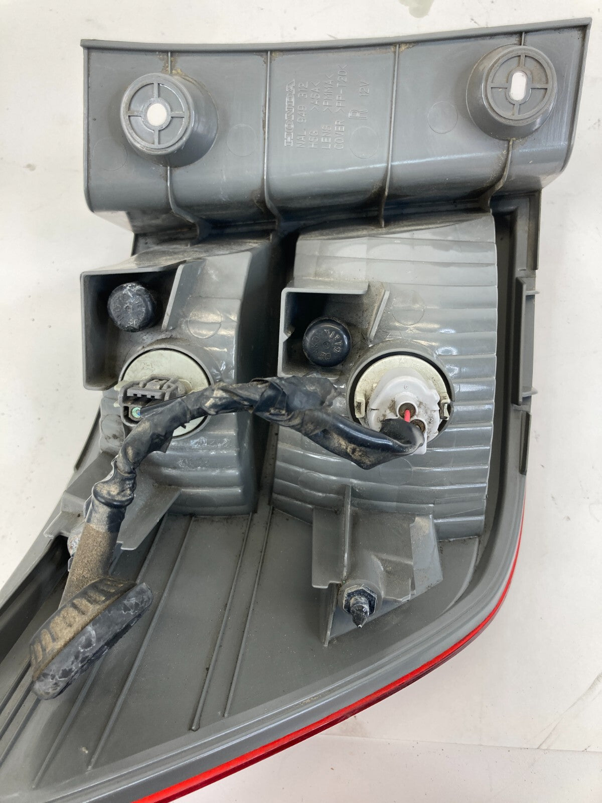 2011 2012 2013 Honda Odyssey Right Passenger Outer Tail Light Taillight 949-312