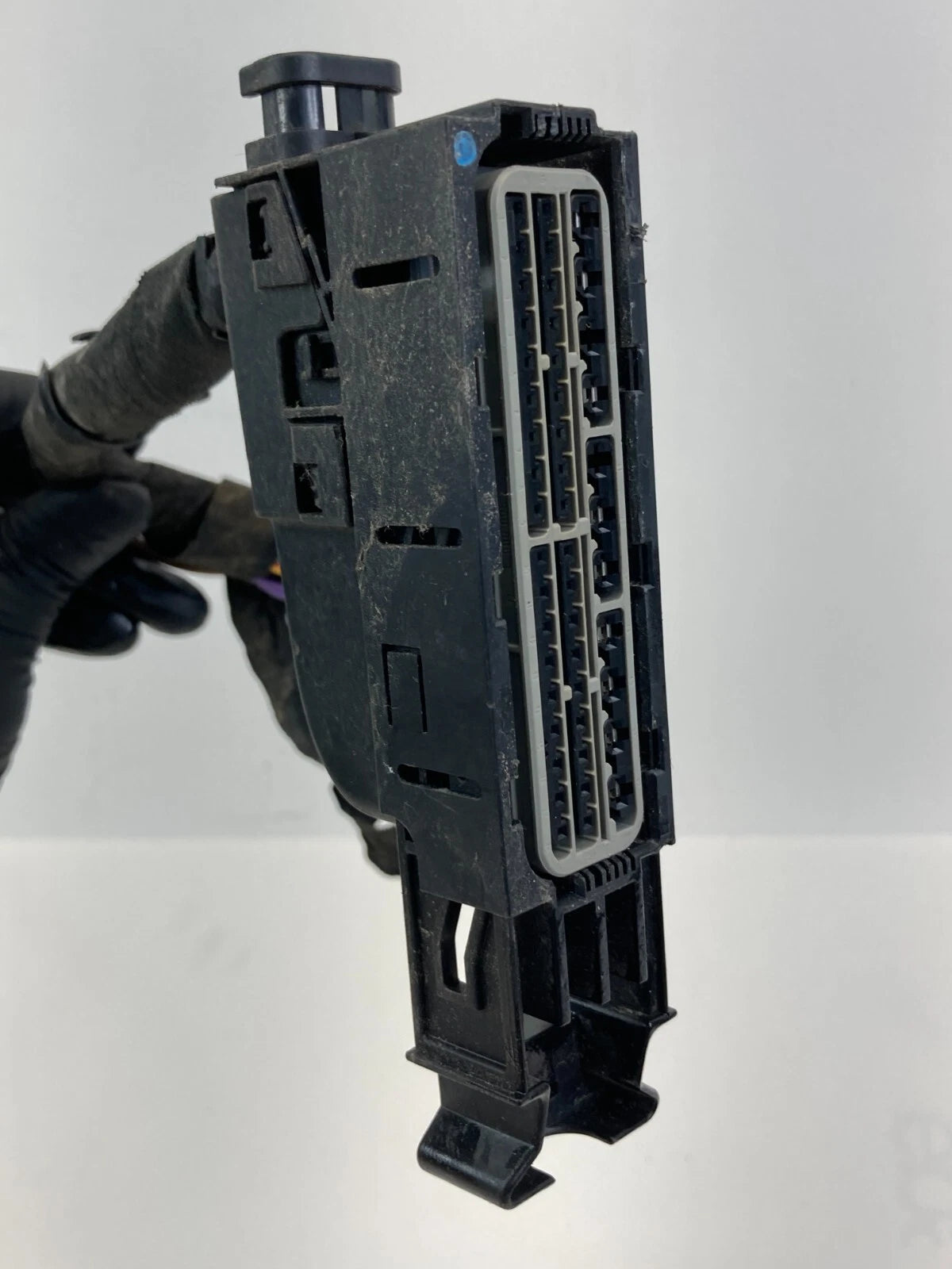 2003 03 MERCEDES-BENZ E 320 E320 3.2L ABS ANTI LOCK PUMP MODULE PLUG CONNECTOR