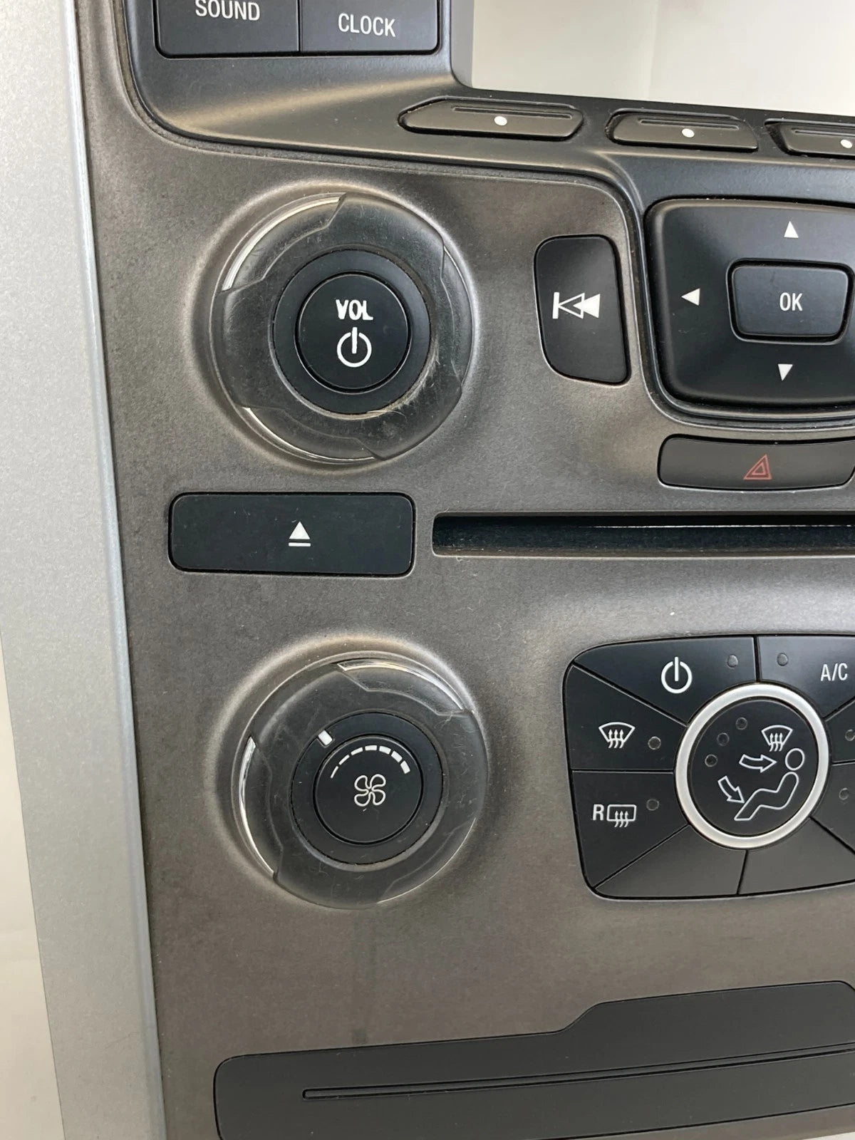 13-15 FORD INTERCEPTOR UTILITY RADIO CLIMATE CONTROL PANEL TRIM EB5T-18A802-DA