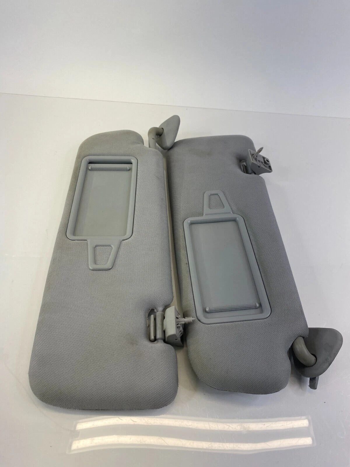 2011-2014 HYUNDAI SONATA DRIVER & PASSENGER SUNVISOR SUN VISOR LEFT RIGHT SET