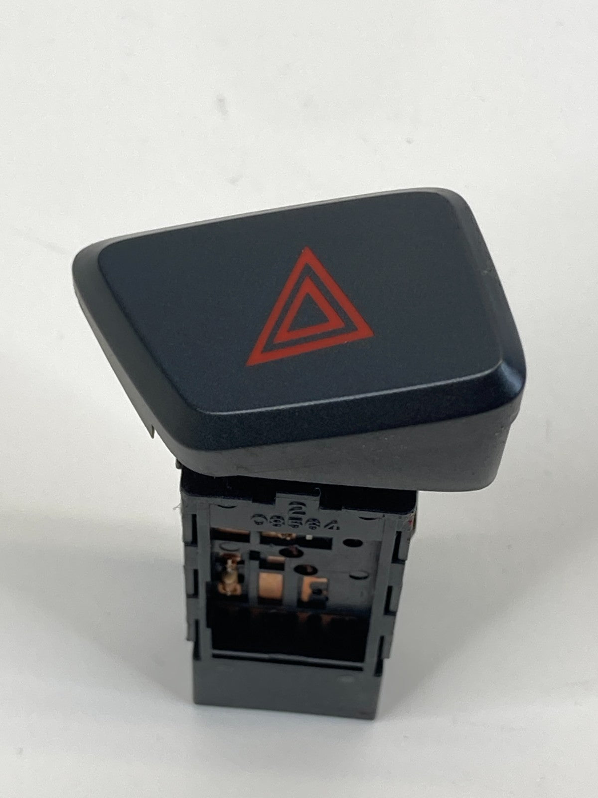 2011-2014 Hyundai Sonata Dash Emergency Hazard Warning Control Switch 202009278