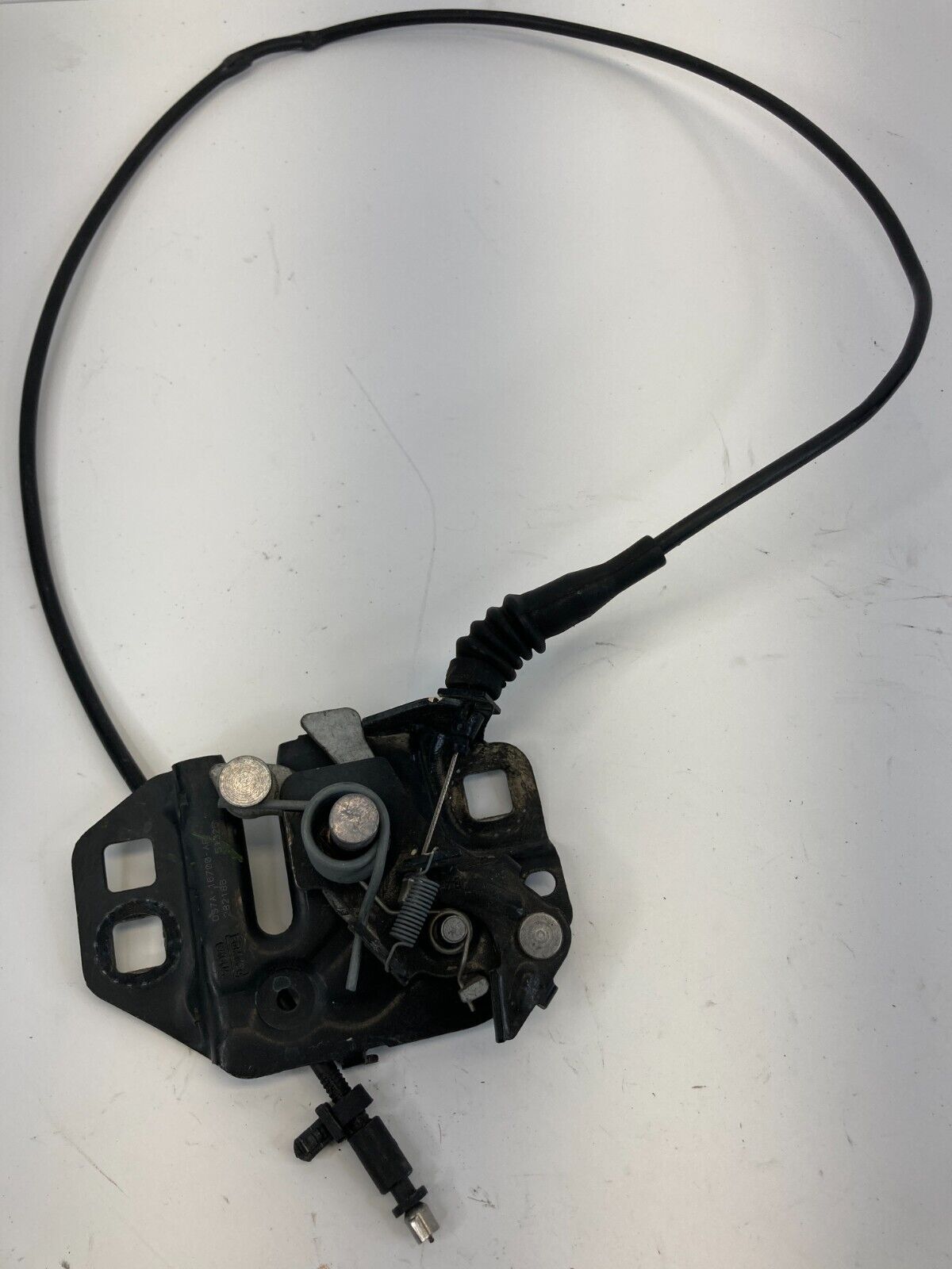 2013-2020 Ford Fusion Front Right Hood Lock Latch Release Actuator DS7A-16700-AF