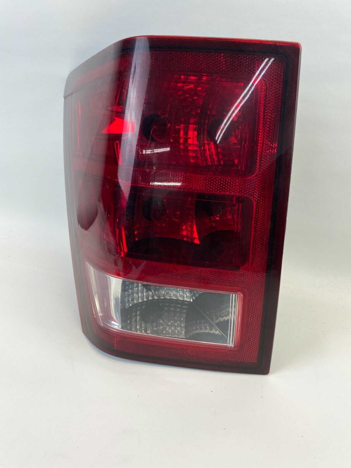 2005 2006 Jeep Grand Cherokee Rear Left Side Tail Light Taillight Assembly OEM