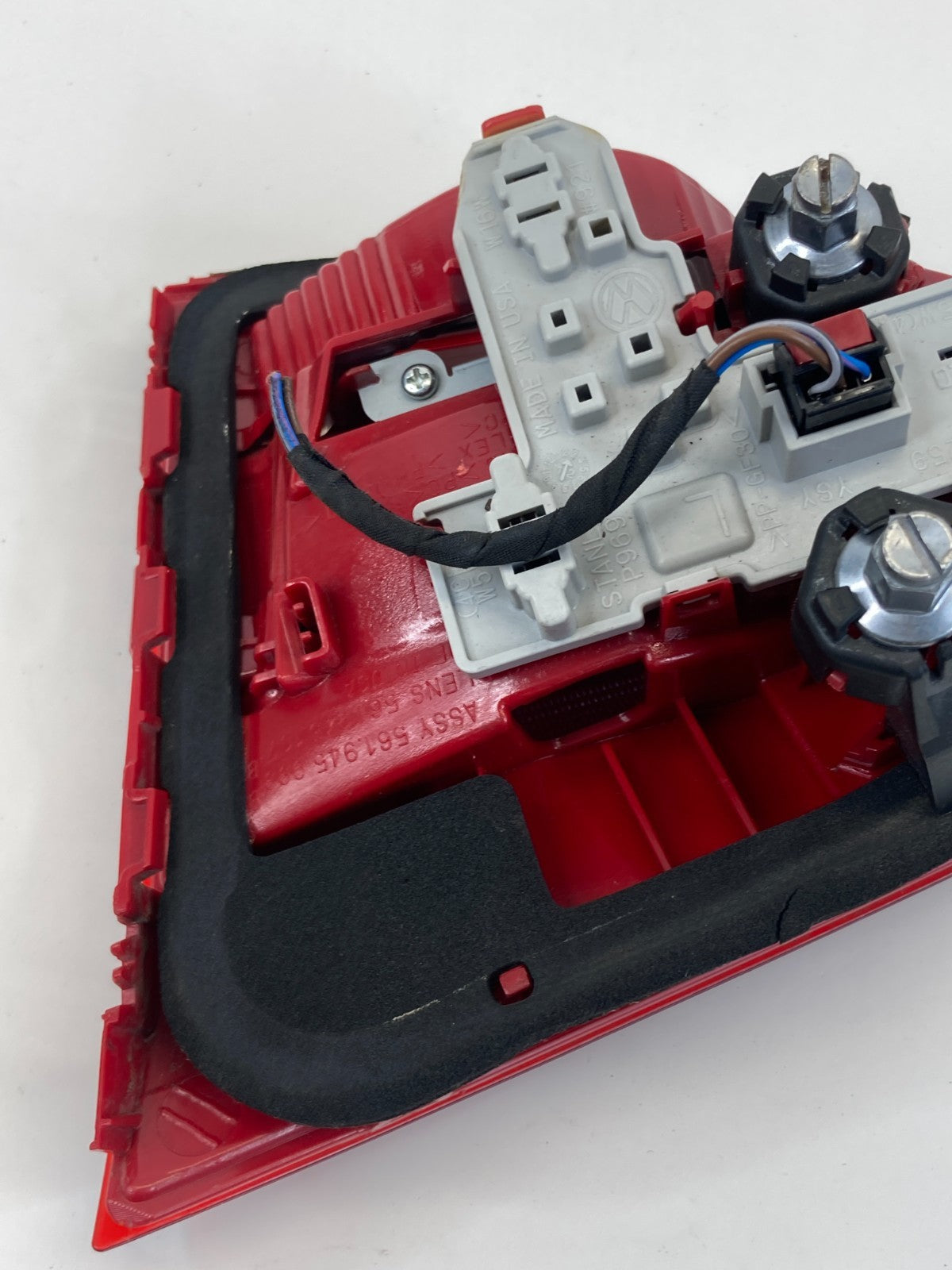 12-15 VW Passat Rear Left Driver Trunk Lid Tail Light Taillight Lamp 561-945-093