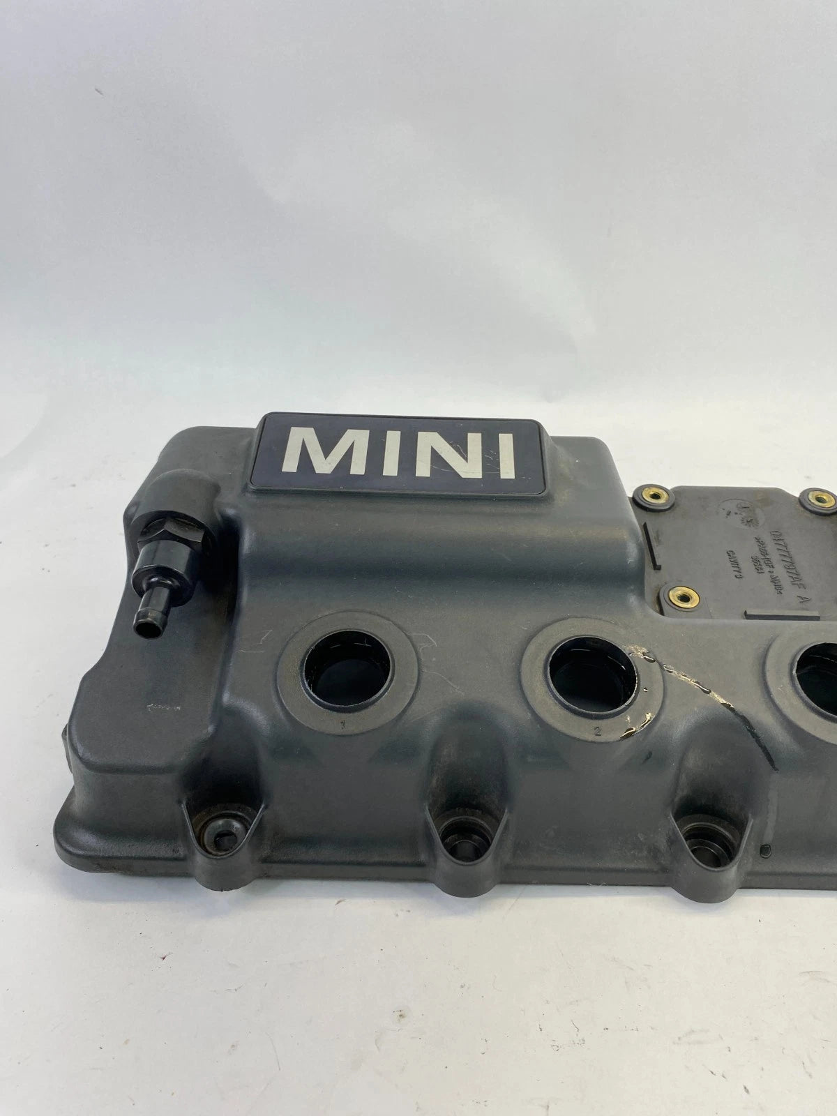 2002-2008 MINI COOPER 1.6L ENGINE VALVE COVER ASSEMBLY OEM