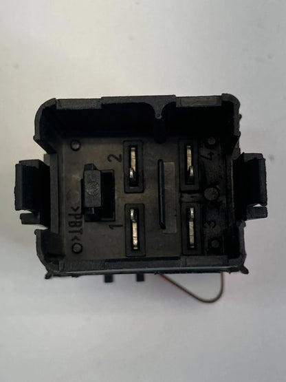 2009-2011 VW VOLKSWAGEN TIGUAN EMERGENCY DASH HAZARD LIGHT WARNING SWITCH OEM