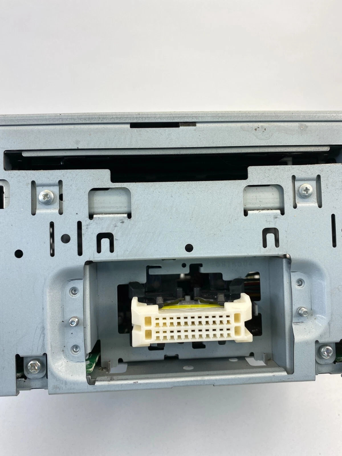 2004-2009 Mitsubishi Galant Sedan Radio AM FM CD Player Receiver MP3 8701A045