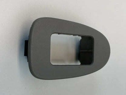 2002-2007 BUICK RENDEZVOUS FRONT RIGHT SIDE WINDOW SWITCH BEZEL TRIM COVER OEM