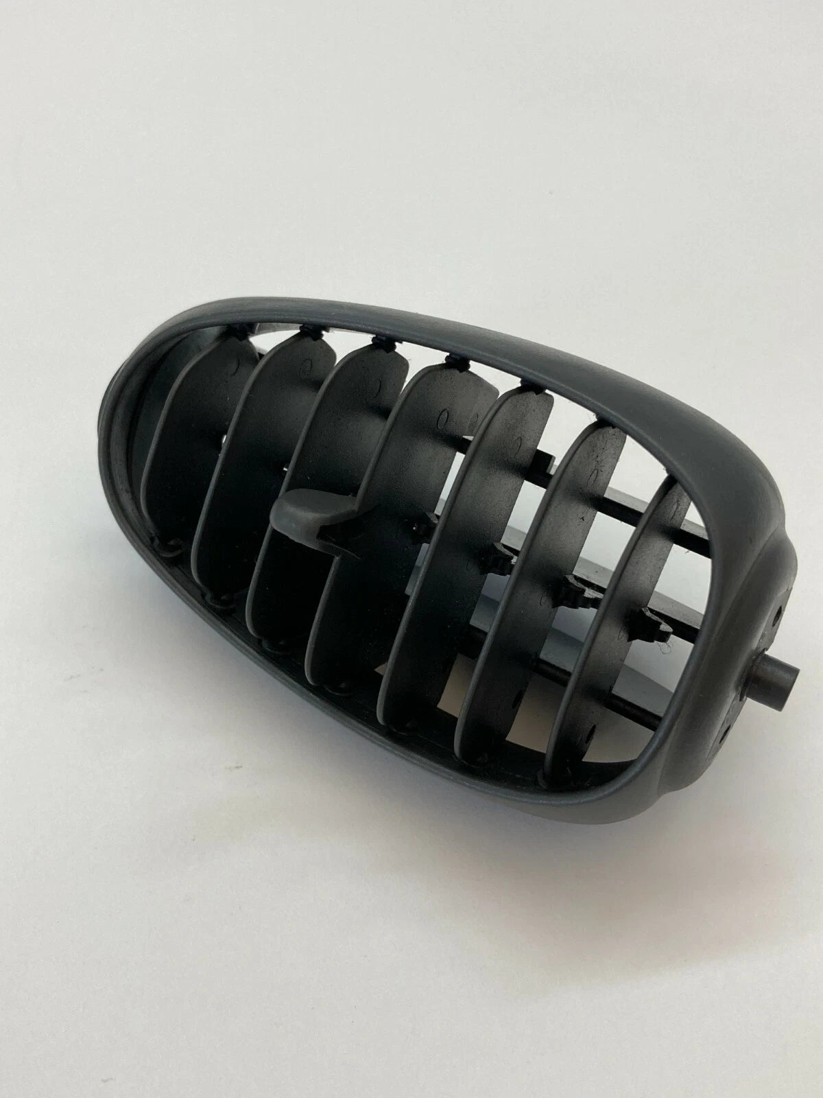 1997 1998 1999 CHEVROLET MALIBU DASH AC AIR OUTLET VENT GRILLE OUTER 22647035