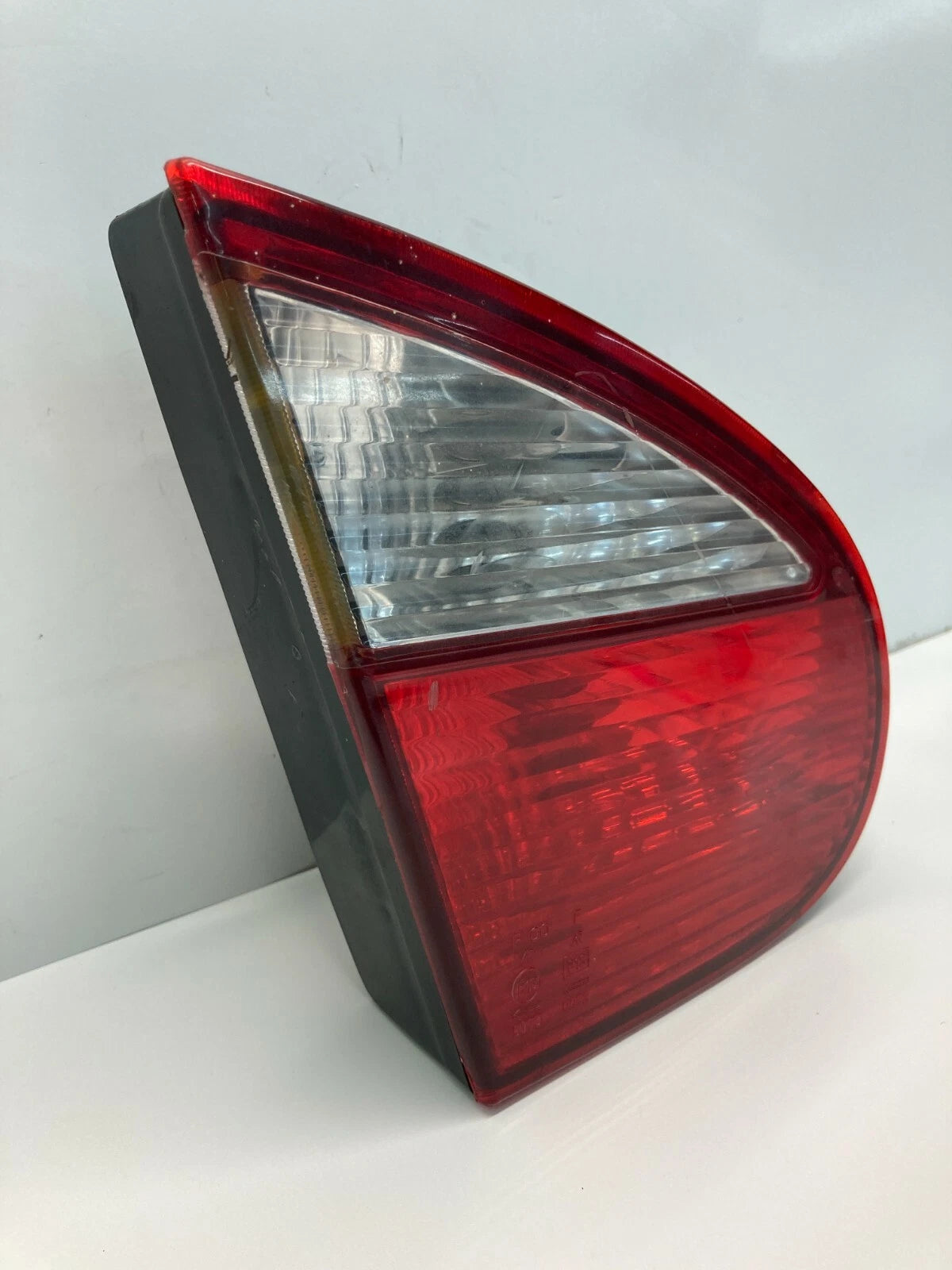 1999 2000 DAEWOO LANOS SEDAN LEFT DRIVER TAIL LIGHT INNER TAILLIGHT LAMP OEM