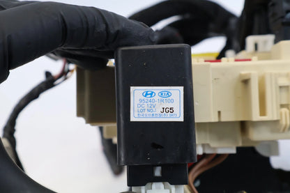 2011-2014 HYUNDAI ACCENT 1.6L INTERIOR FUSE BOX JUNCTION BLOCK 91950-1R543