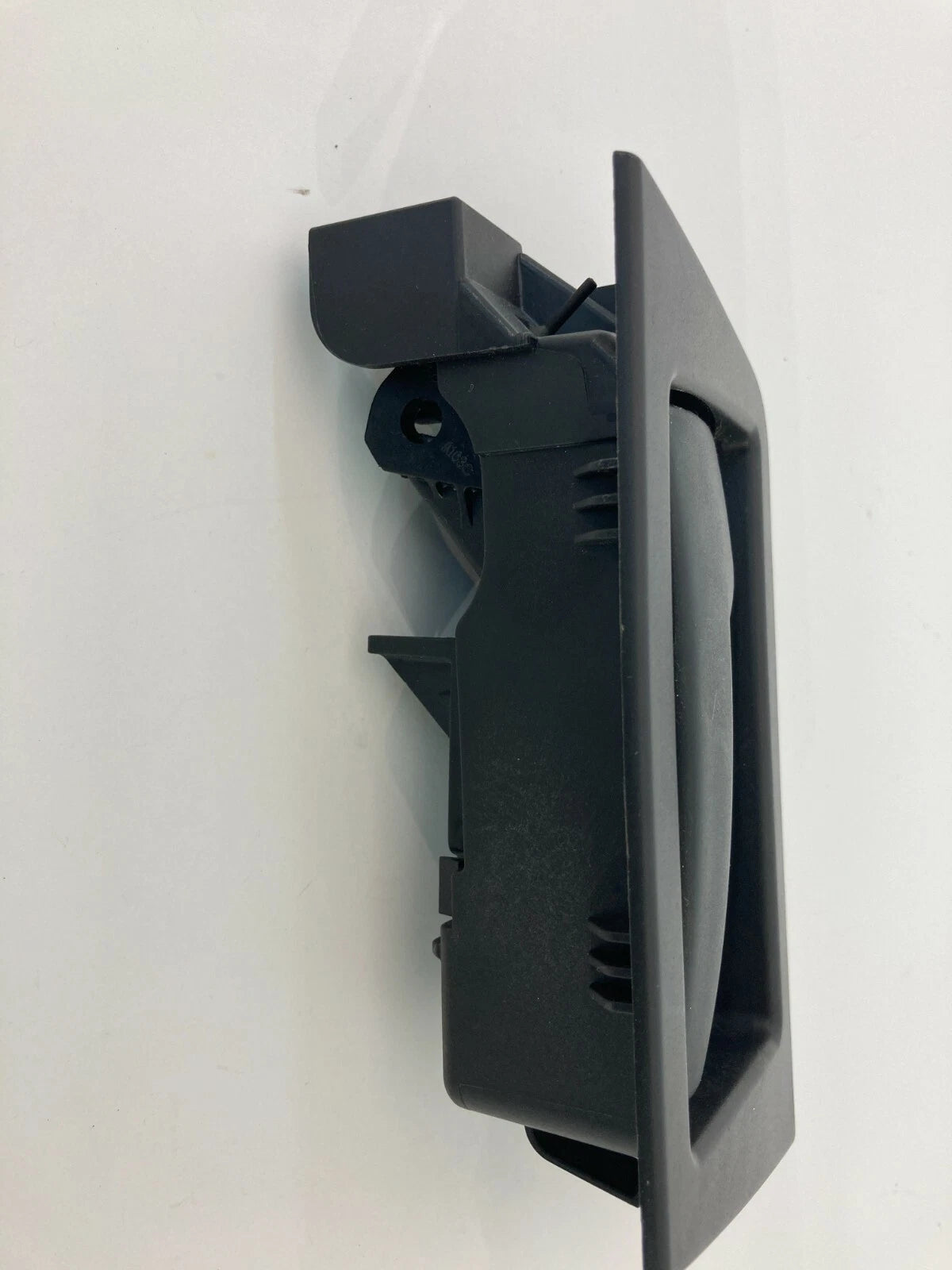 08-12 FORD ESCAPE 08-11 MERCURY MARINER REAR LEFT SIDE INTERIOR DOOR HANDLE OEM