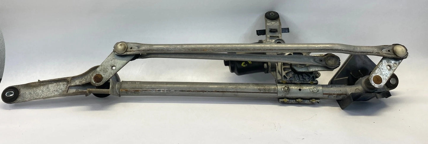 2010-2014 SUBARU OUTBACK FRONT WINDSHIELD WIPER MOTOR ASSY W/ LINKAGE OEM