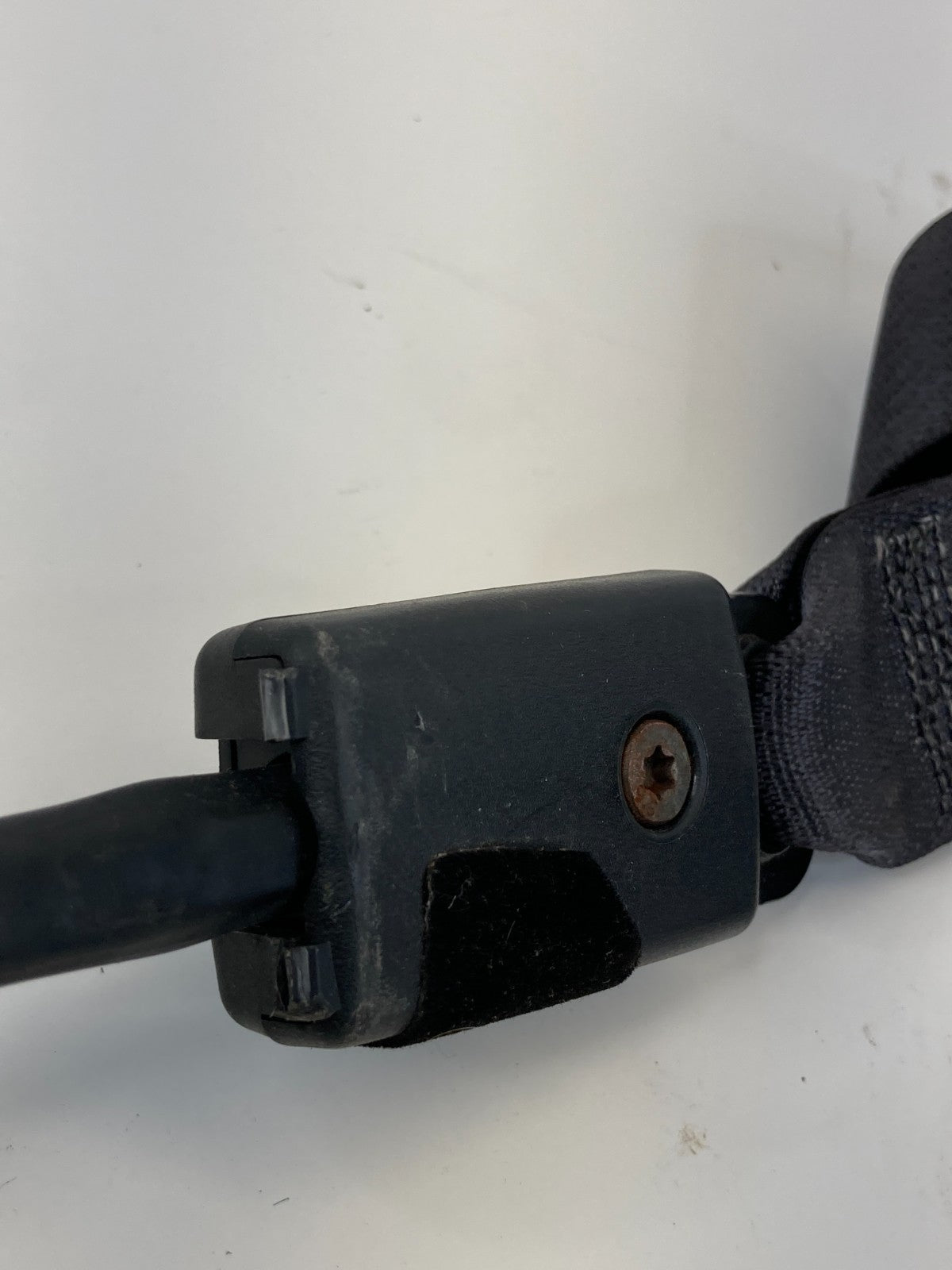 2009-2016 GMC Acadia Front Right Side Seat Belt Retractor Pretensioner 15903263