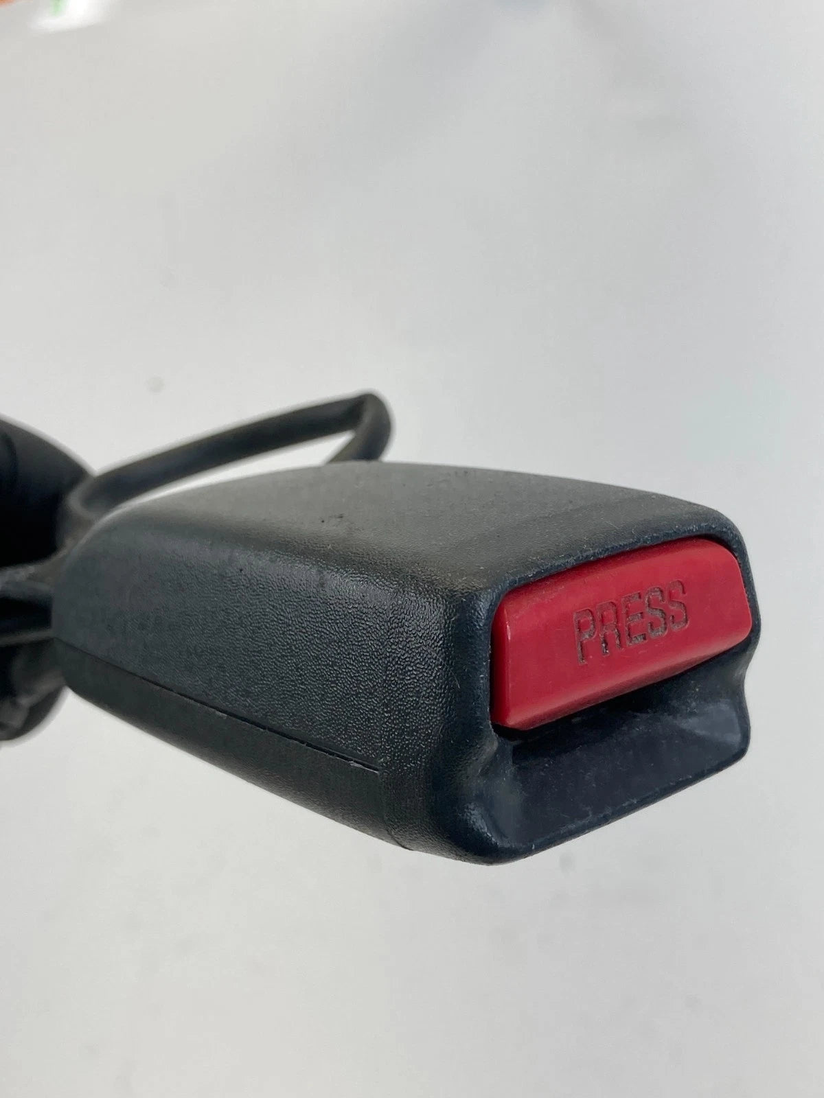 05 06 07 08 09 10 SCION TC FRONT RIGHT PASSENGER SIDE SEAT BELT BUCKLE RH OEM
