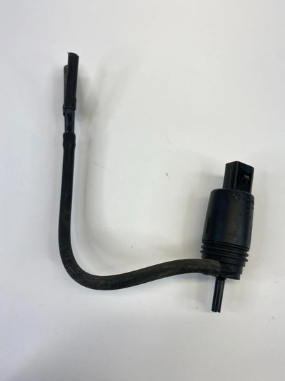 2003-2005 LAND RANGE ROVER FRONT WINDSHIELD WASHER WIPER FLUID PUMP 67.12-8 377