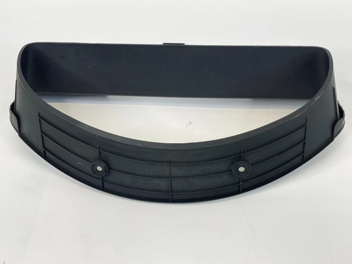 2003-2009 KIA SORENTO SPEEDOMETER INSTRUMENT CLUSTER DASH BEZEL TRIM 84830-3E000