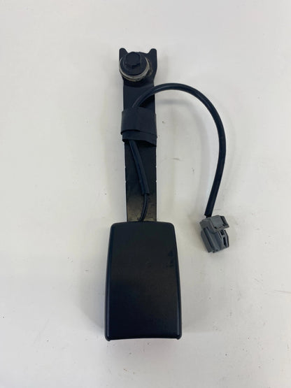 2010-2012 BUICK ENCLAVE FRONT PASSENGER RIGHT SEAT BELT BUCKLE LATCH OEM 6167966