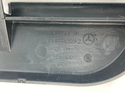 2006 2007 MERCEDES-BENZ ML 500 FRONT RIGHT PASSENGER SIDE SEAT TRACK COVER TRIM