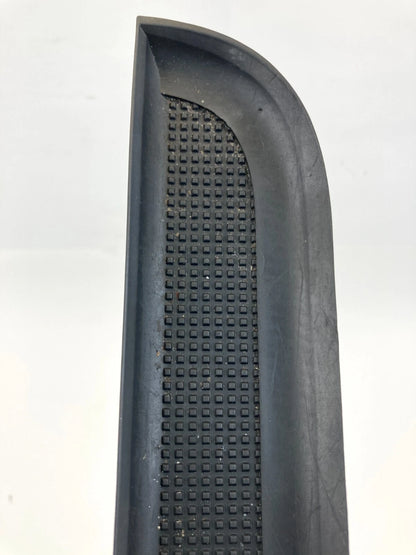 2006-2009 RANGE ROVER SPORT FRONT CENTER CONSOLE RIGHT SIDE INCERT RUBBER MAT