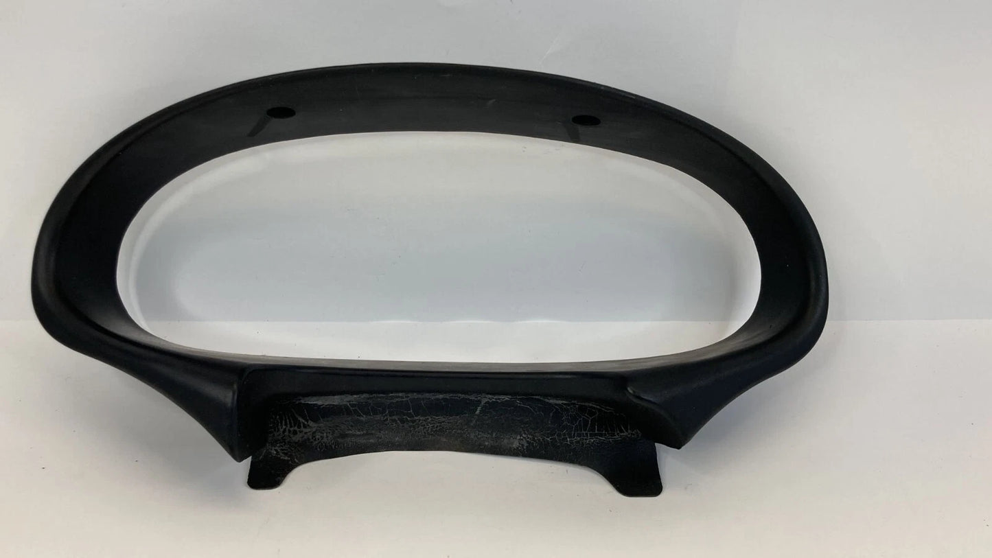 96-00 HYUNDAI ELANTRA DASH SPEEDOMETER INSTRUMENT CLUSTER BEZEL TRIM 84831-29000