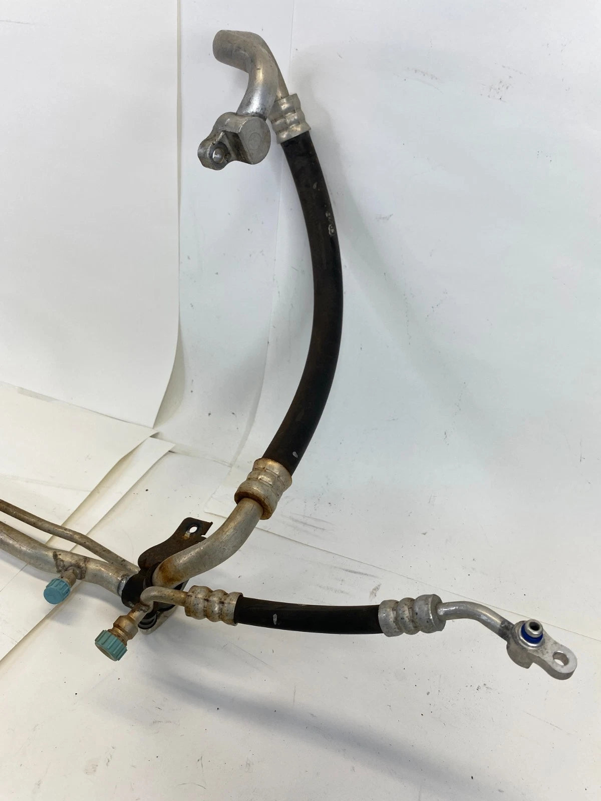 12-17 HYUNDAI ACCENT VELOSTER 1.6L L4 A/C REFRIGERANT SUCTION & LIQUID HOSE LINE