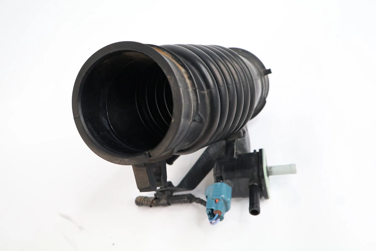 2007-2018 TOYOTA YARIS 1.5L ENGINE AIR CLEANER INTAKE HOSE TUBE DUCT 17880-21001