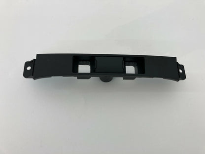 07 08 HYUNDAI ENTOURAGE ESC OFF WINDSHIELD WASH WIPER SWITCH BEZEL 93700-4D200