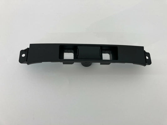 07 08 HYUNDAI ENTOURAGE ESC OFF WINDSHIELD WASH WIPER SWITCH BEZEL 93700-4D200