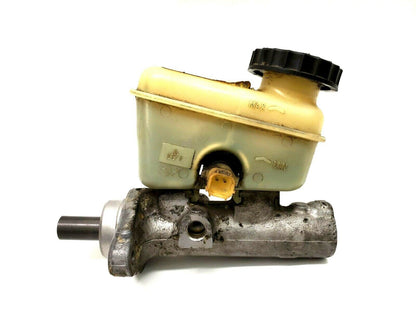 2001 2002 2003 2004 Ford Escape Brake Master Cylinder w/ Fluid Tank Reservoir