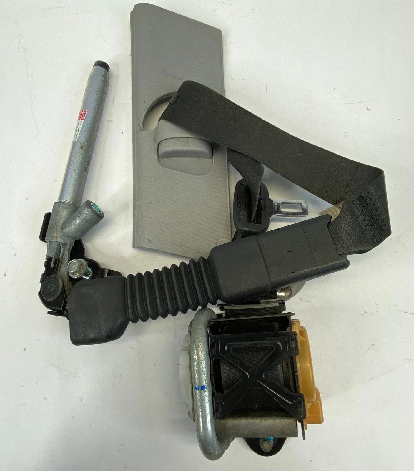 2011 2012 2013 HYUNDAI ELANTRA SEDAN FRONT LEFT DRIVER SEAT BELT RETRACTOR