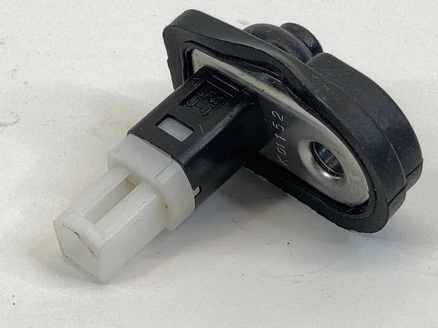 2015-2022 HYUNDAI ACCENT FRONT RIGHT SIDE DOOR LIGHT AJAR JAMB SWITCH SENSOR OEM